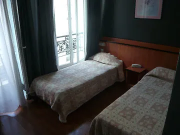 Hotel Hibiscus Republique à Paris